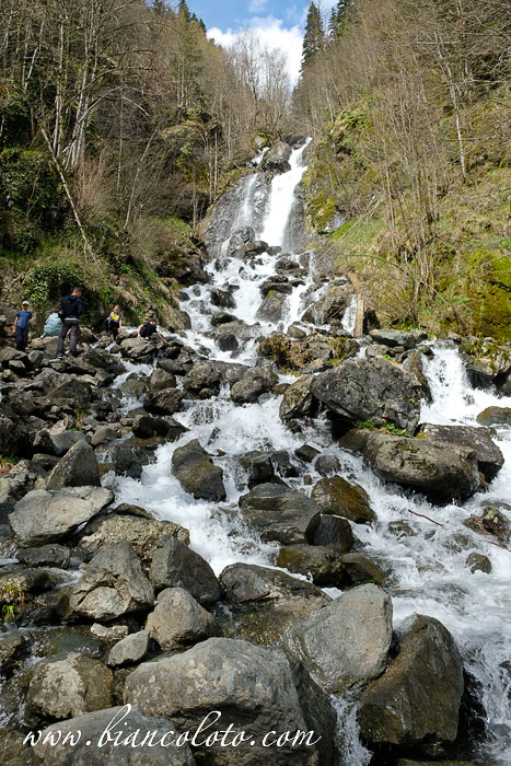 Молочный водопад