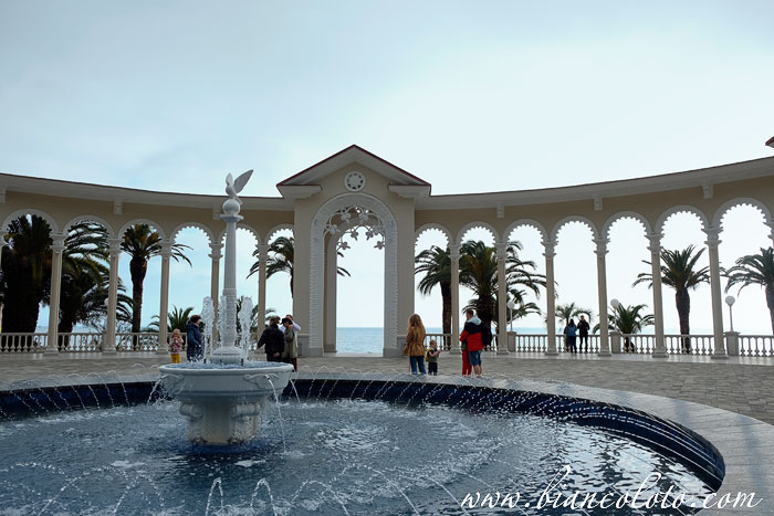 Колоннада. Гагра.