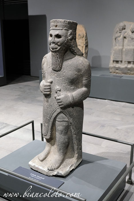 Хеттская статуя из Тель-Халафа 