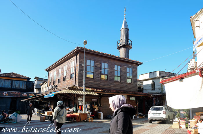 Мечеть Орта. Адапазары. Сакарья