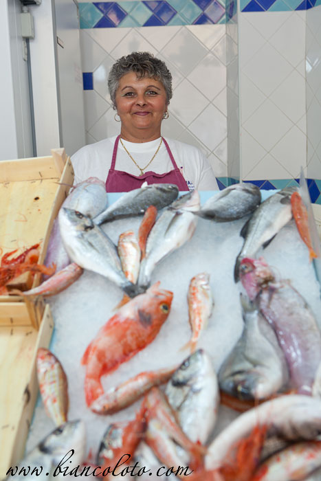 Рыбный магазин в Алькамо