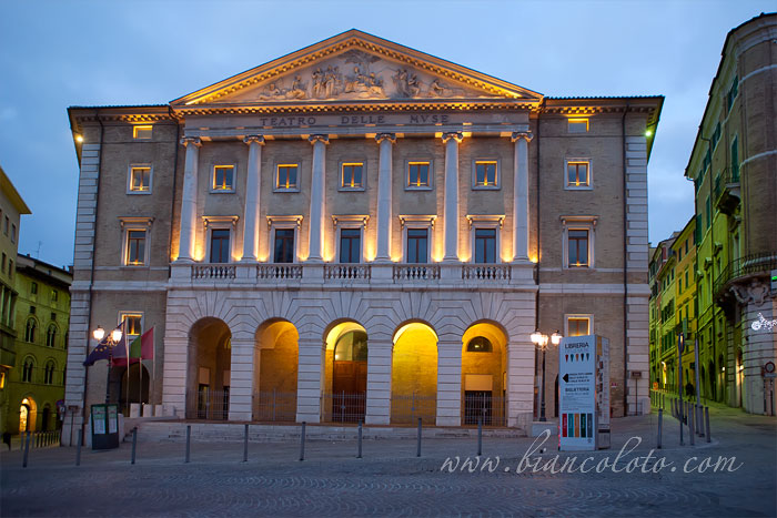 Театр Музы. Анкона