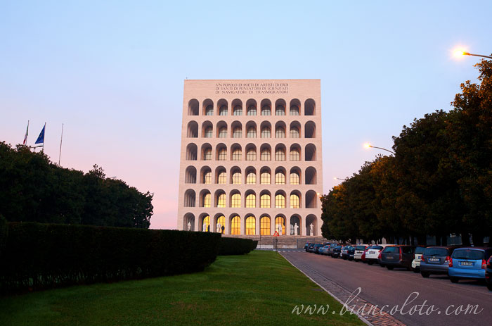 Квадратный Колизей, Рим, Италия