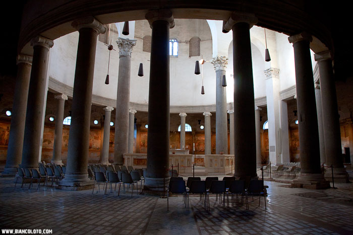 Целий, церковь Ротонда Святого Стефана