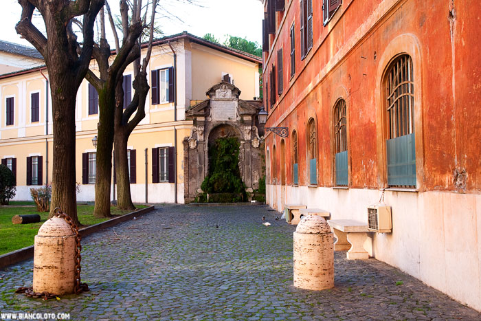 Фонтан в госпитале Сан-Джованни