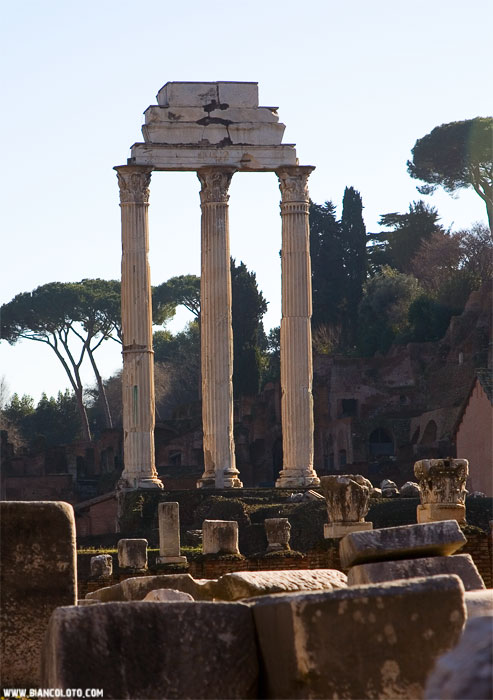 Храм Кастора и Поллукса