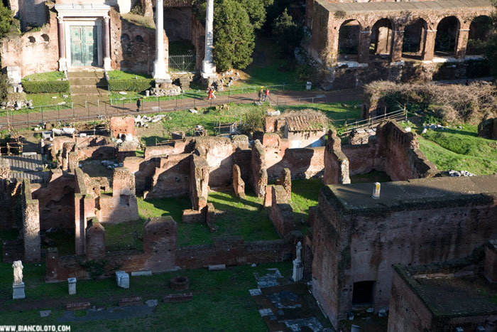 Домус Публика