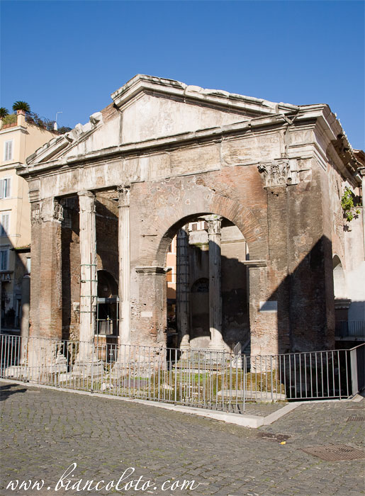 Портик Октавии