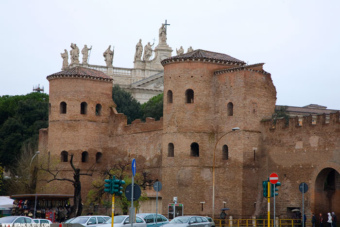 Ворота Асинара