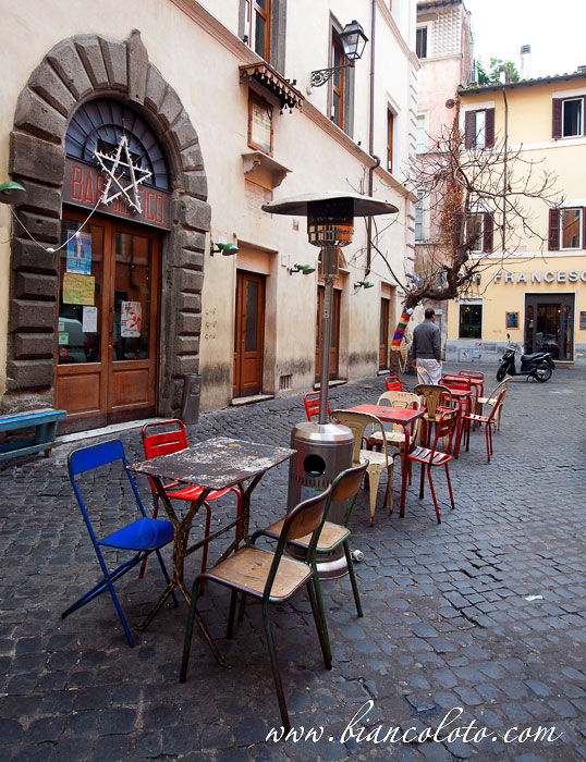 Уличное кафе