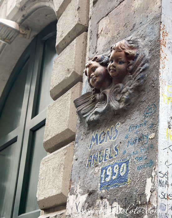 Уличный декор