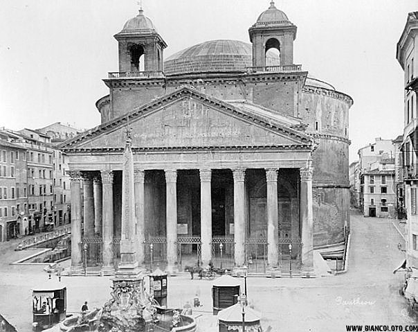Пантеон. Старая фотография.