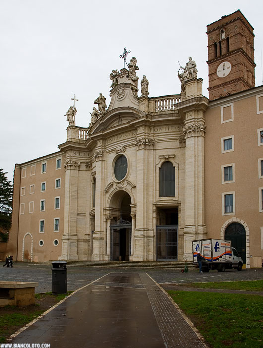 Санта-Кроче-ин-Джерусалемме, Рим, Италия