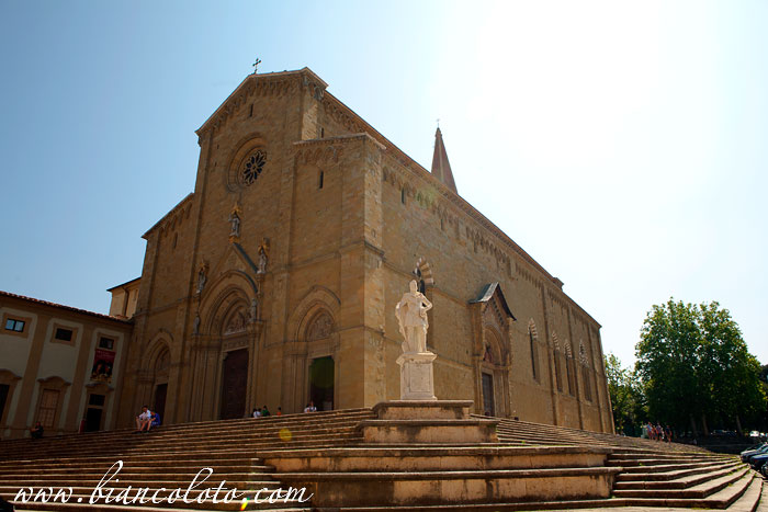 Кафедральный собор Ареццо. Тоскана. Италия