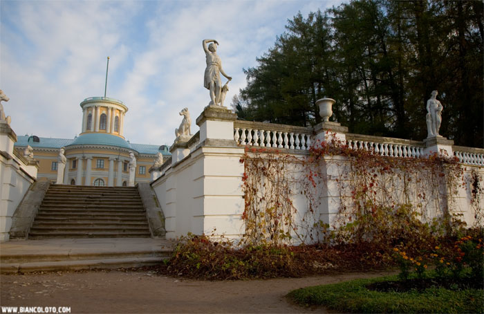 Архангельское