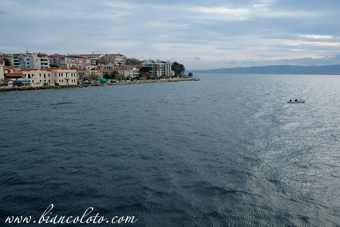 Пролив Дарданеллы