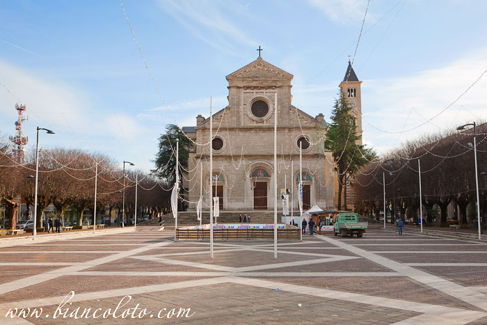 Кафедральный собор Авеццано (Avezzano)