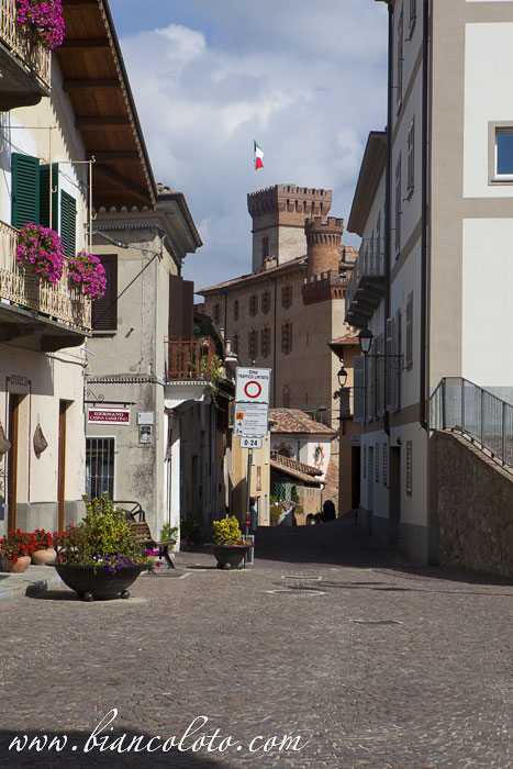 Крепость Бароло