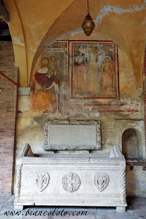 Монастырский дворик Святого Франциска