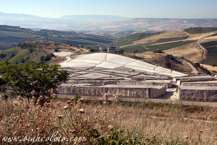 Гигантская трещина в Джибеллине