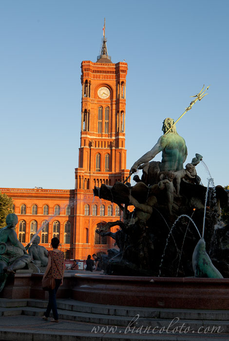 Красная ратуша, Берлин