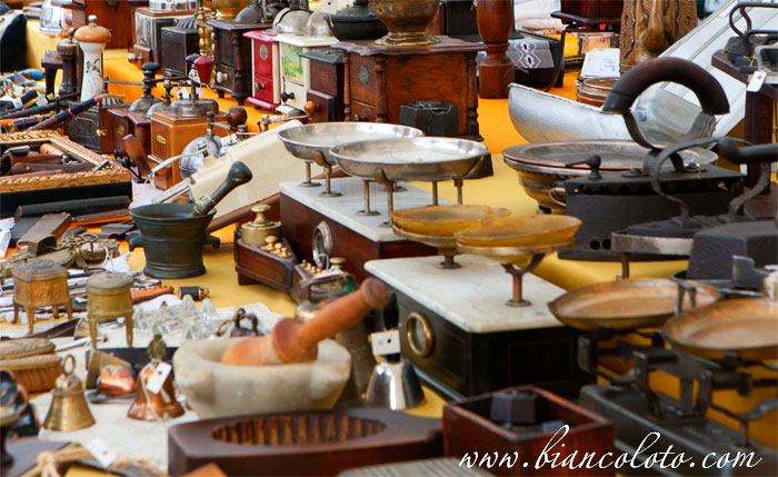 Блошиные рынки