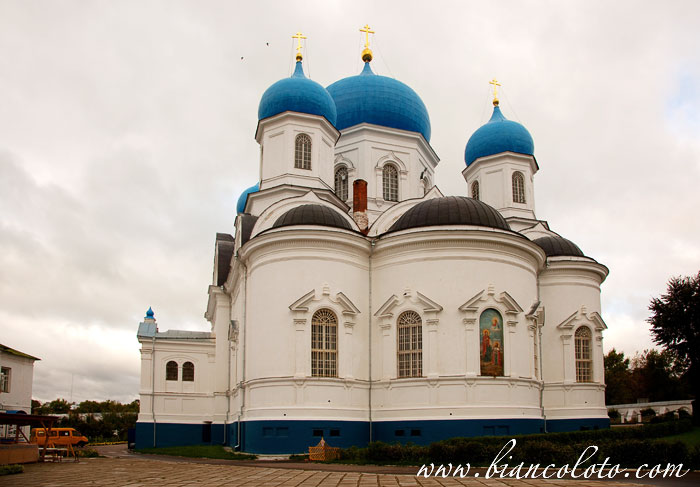 Боголюбский монастырь