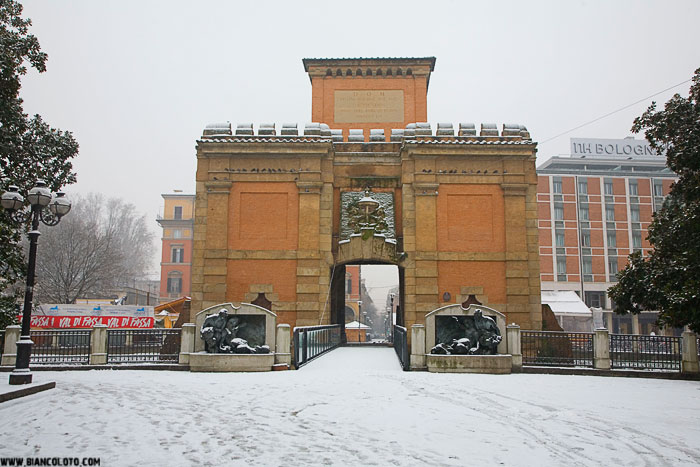 Болонья, ворота Галльера