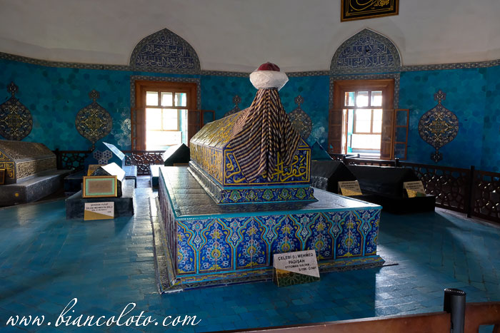 Зеленая гробница