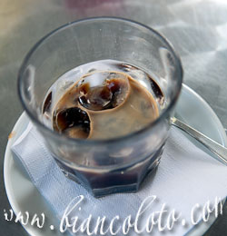 Кафе ин гьяччо