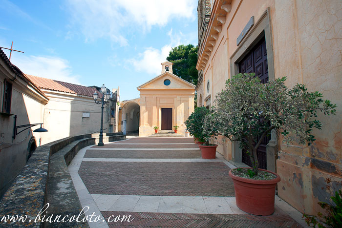 Кастеллабате