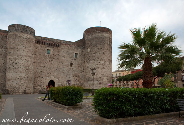 Замка Урсино. Катания