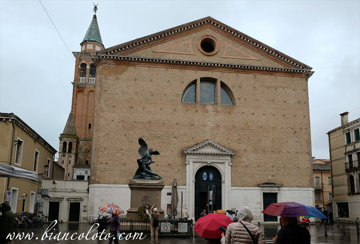 Базилика Святого Якопа Апостола 