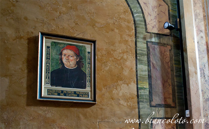 Портрет Перуджино в кафедральном соборе. 