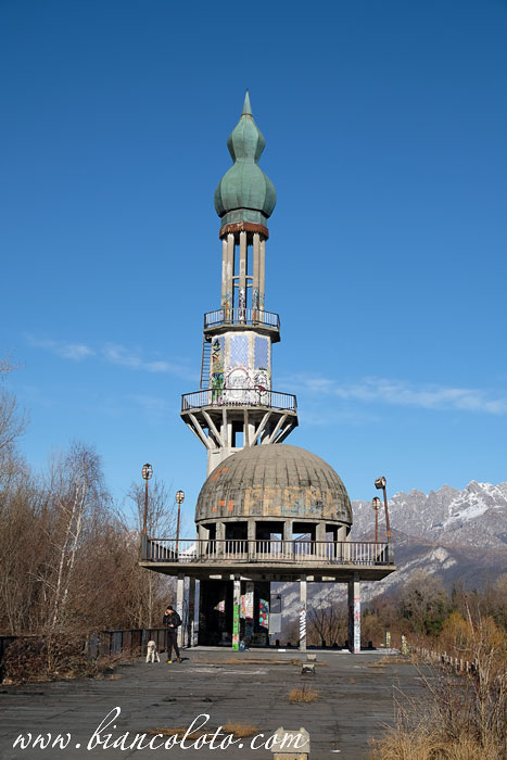 Минарет Консонно (Consonno)