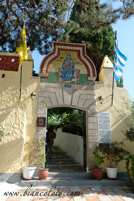 Мужской монастырь  Пресвятой Богородицы Зоодохос Пиги – «Живоносный источник»