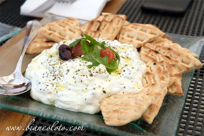 Соус дзадзики 