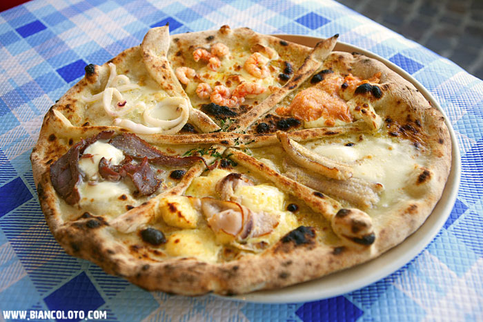 Пицца из La Gola. Кротоне