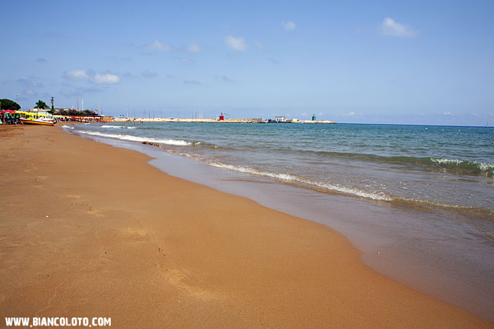 Пляж. Кротоне