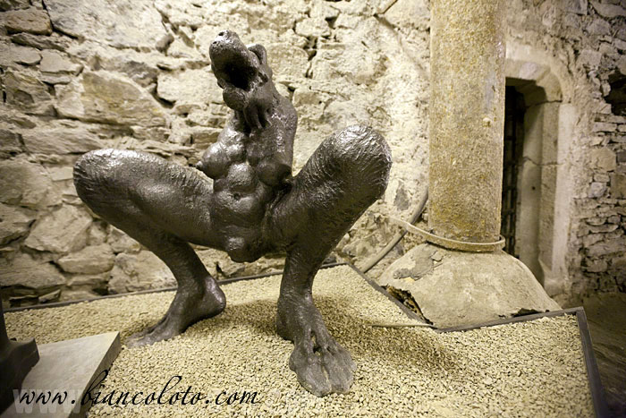 Арт-выставка в замке. Чески-Крумлов. Чехия.