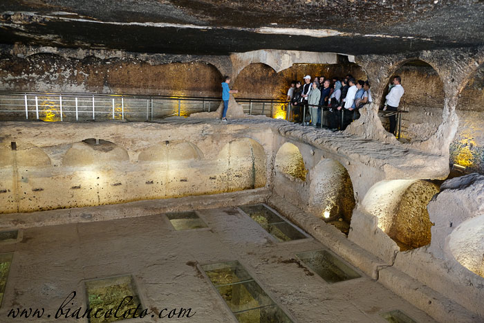 Многоэтажная гробница. Дара