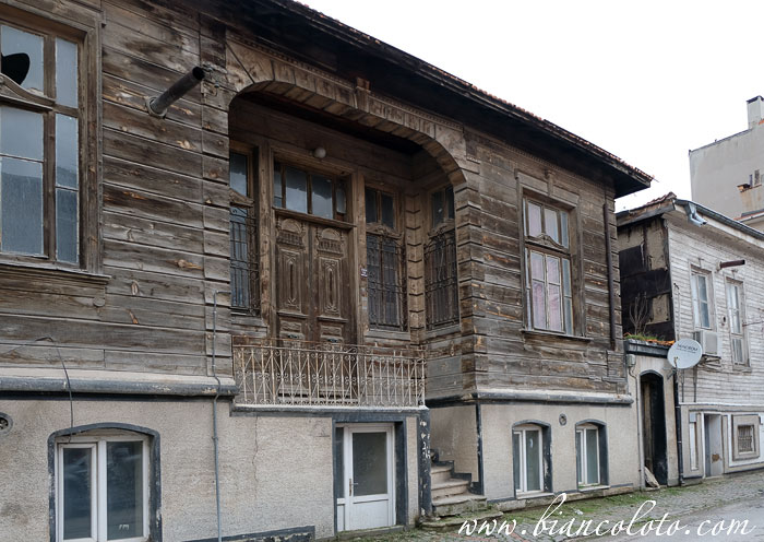 Старые дома квартала Калейчи  в Эдирне