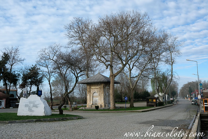 Фонтан Хаджи Адиль-бея . Караагач. Эдирне