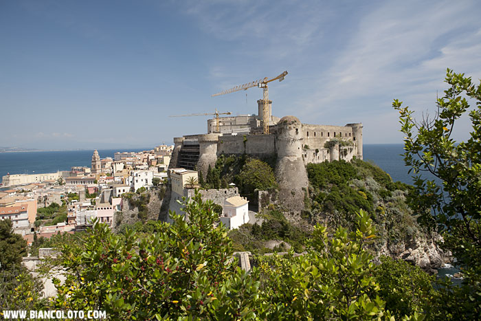 Анжуйско-арагонский замок. Гаета