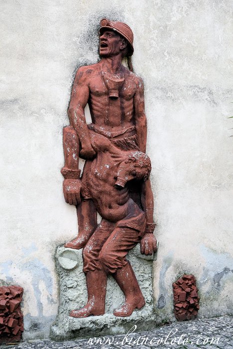 Монумент рудокопам