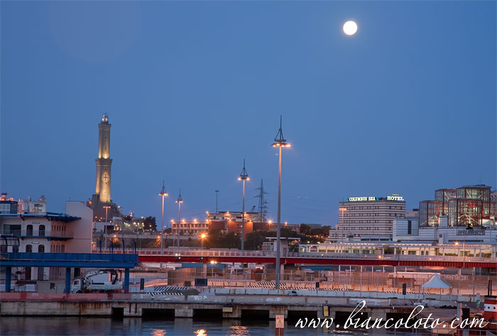 Генуэзский маяк