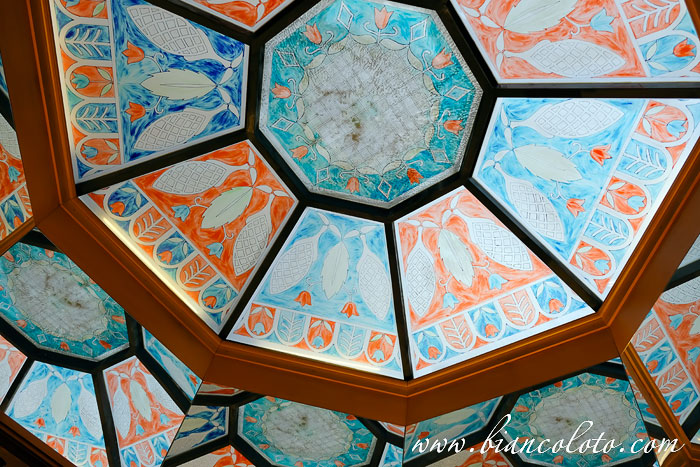 Потолок. Grand Hotel Trento.