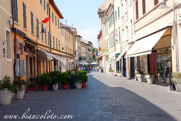 Corso Carducci. Гроссето. Тоскана. Италия