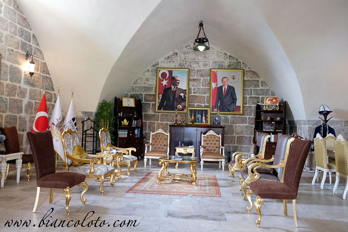 Караван-сарай Пайяс