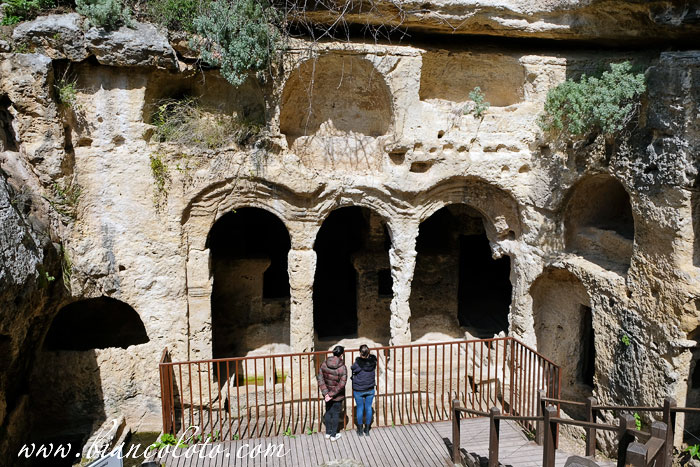 Скальная гробница Бешикли